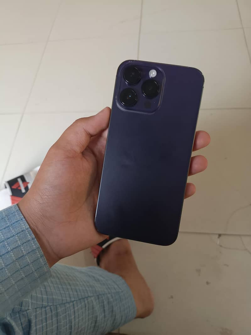 Apple iPhone 14 Pro Max 4