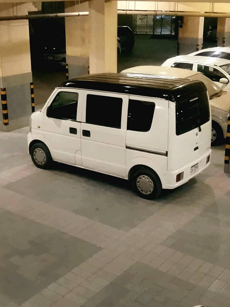Suzuki Every 2012 3