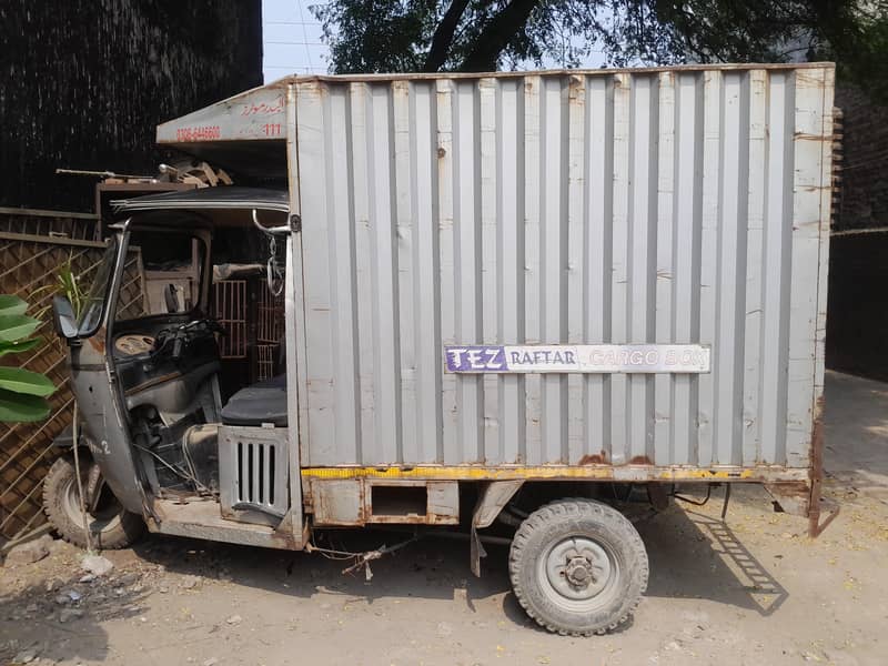 Tez Raftar loder riksha 0