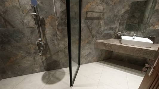 You Can Find A Gorgeous Prime Location Flat For rent In Garden West
