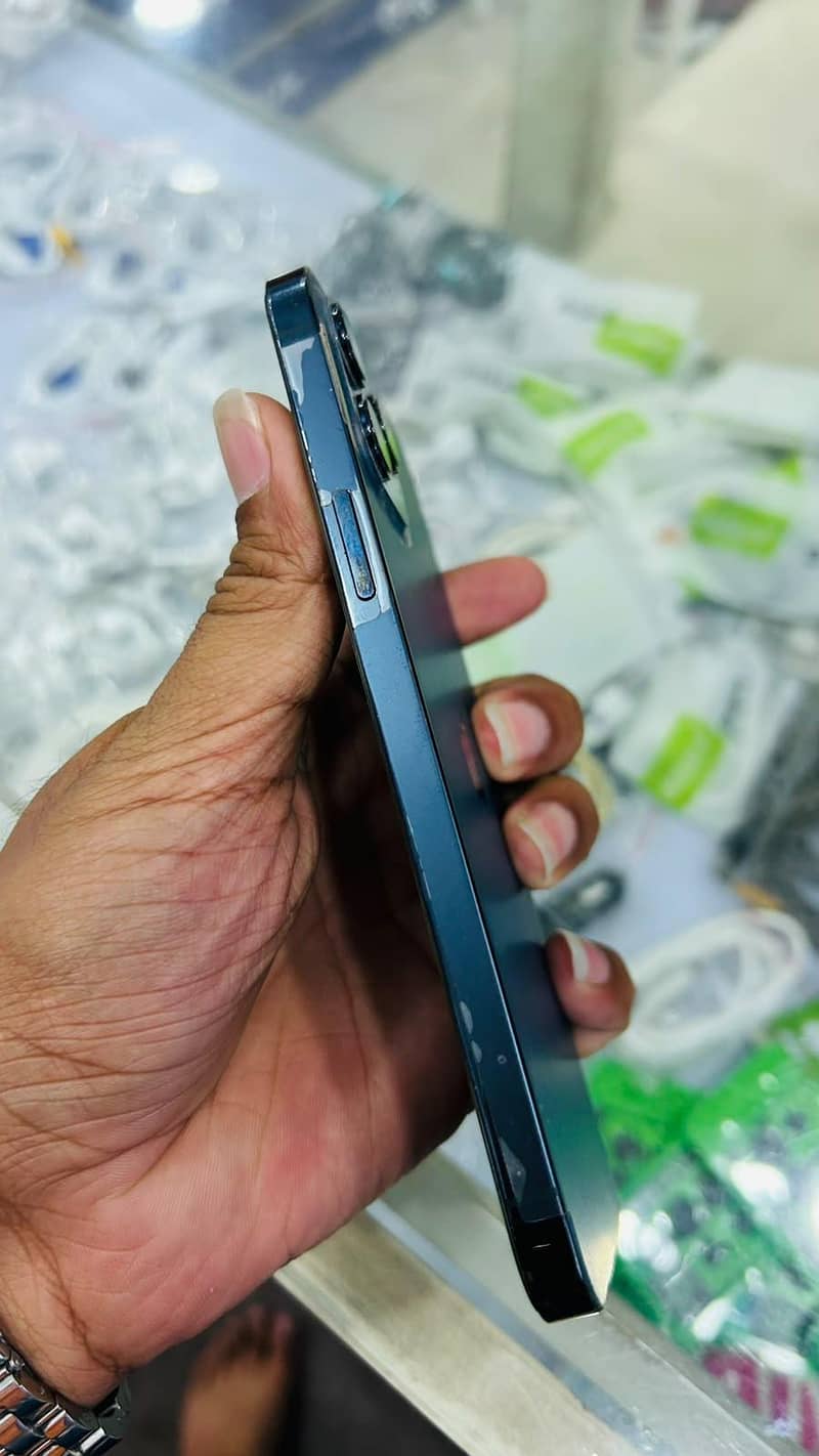 Apple iPhone 12 Pro Max 0