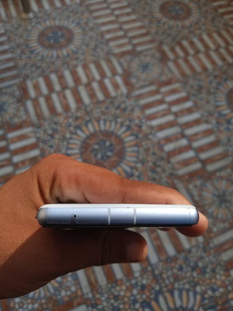 Google Pixel 7a 4