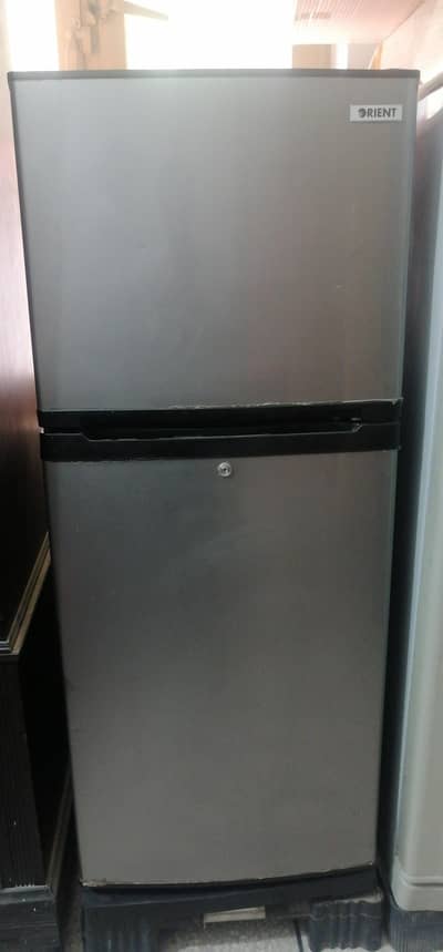Orient medium refrigerator