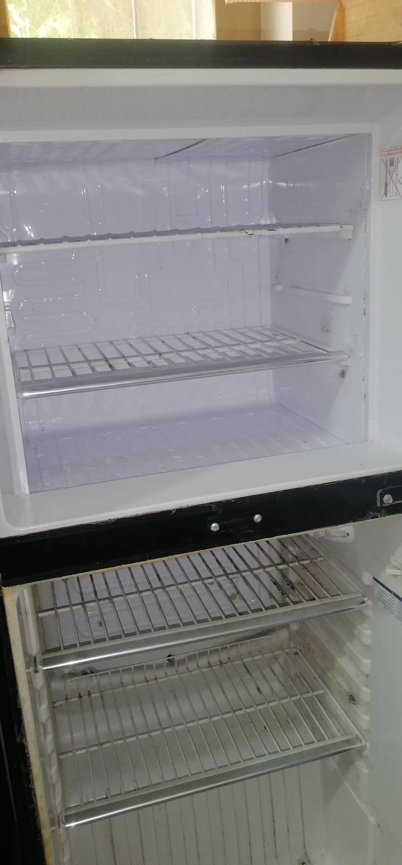 Orient medium refrigerator 3
