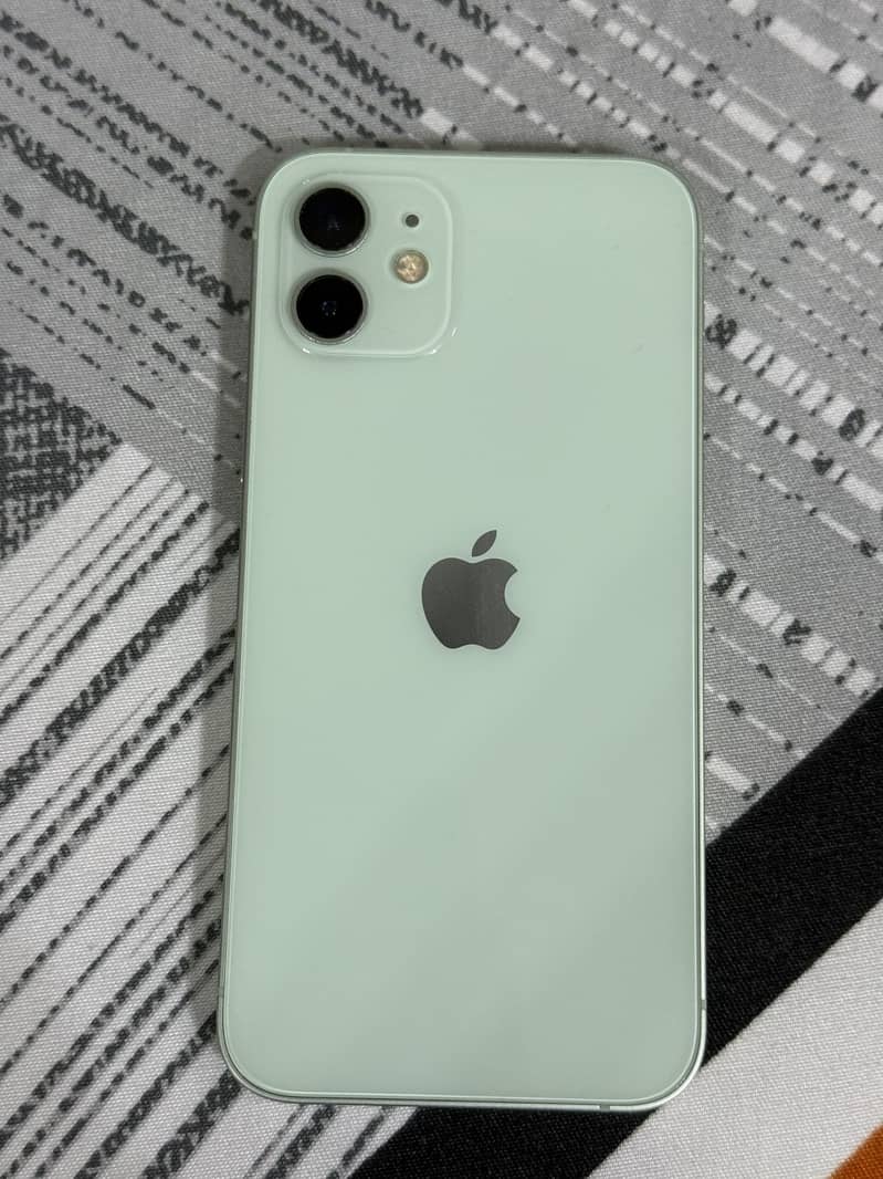 Apple iPhone 12 3