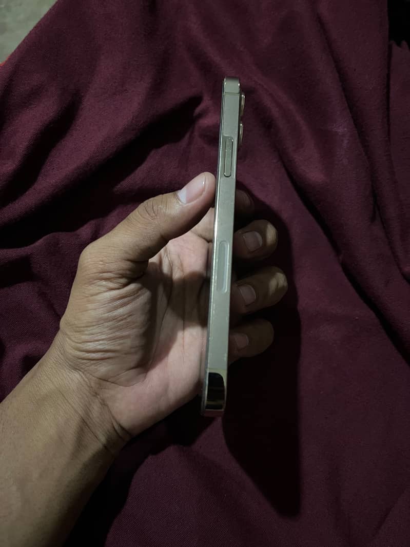 Apple iPhone 12 Pro 0