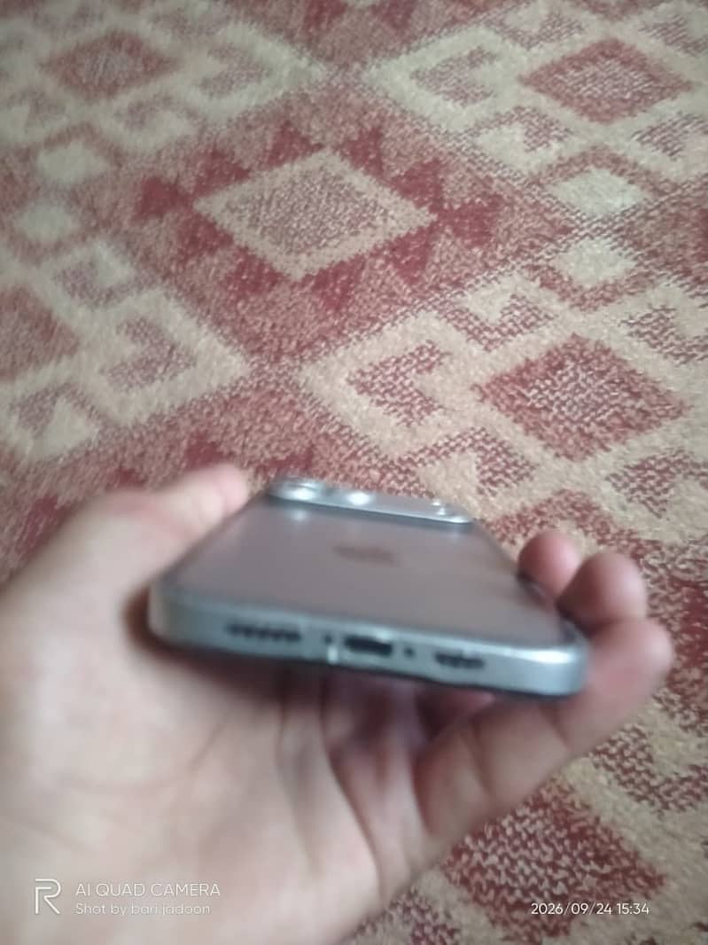Apple iPhone 13 Pro Max 1