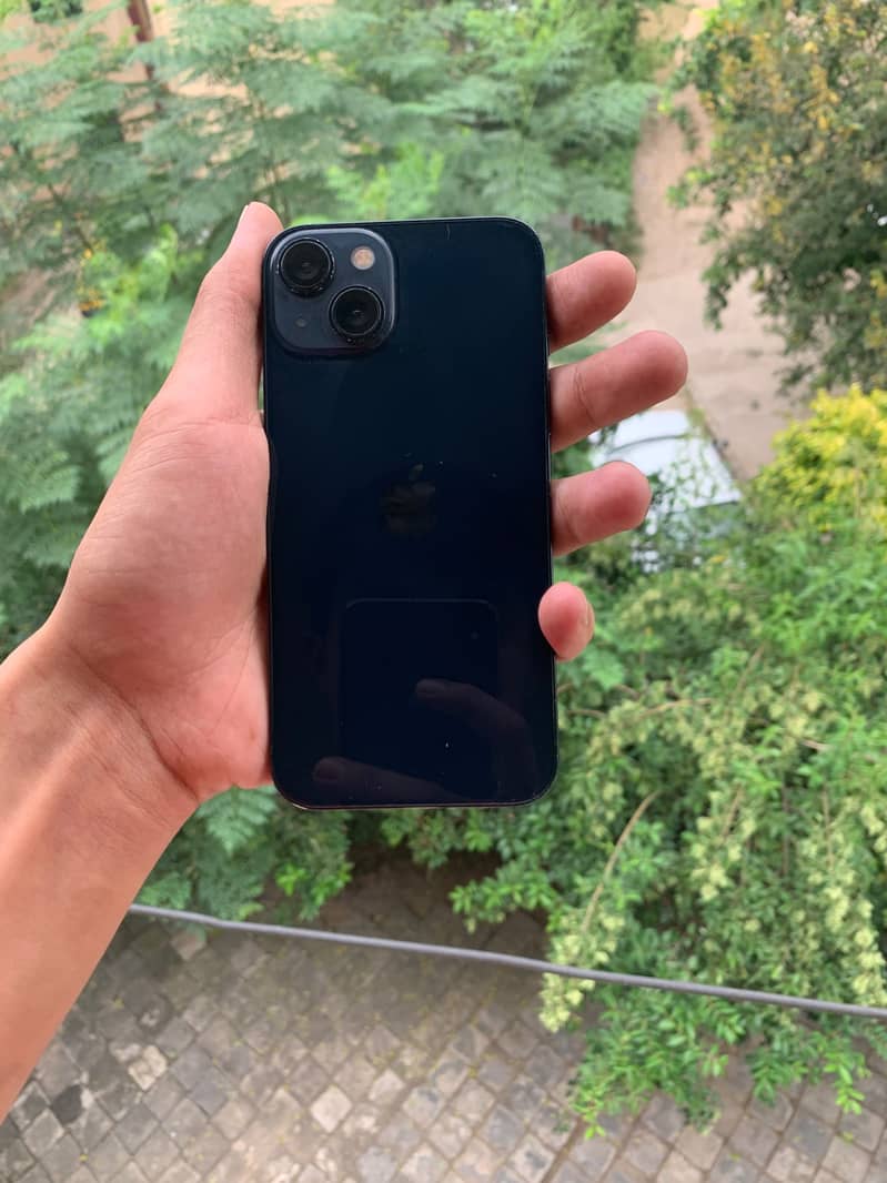 Apple iPhone 13 1