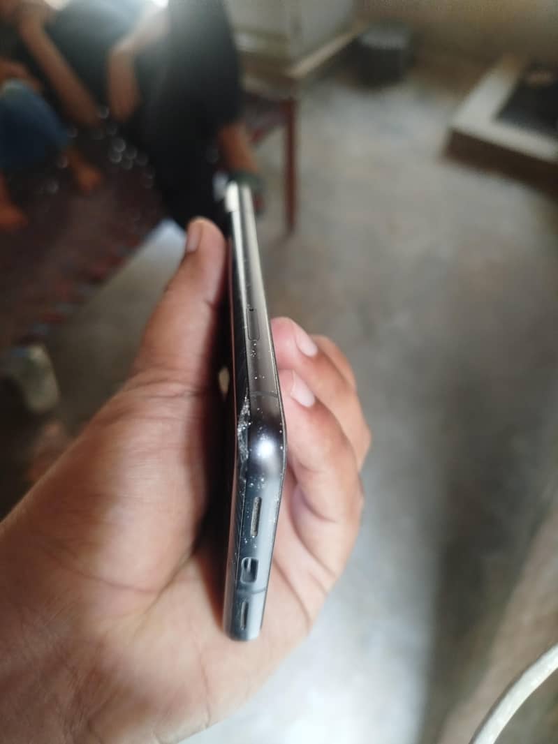 Google Pixel 8 2