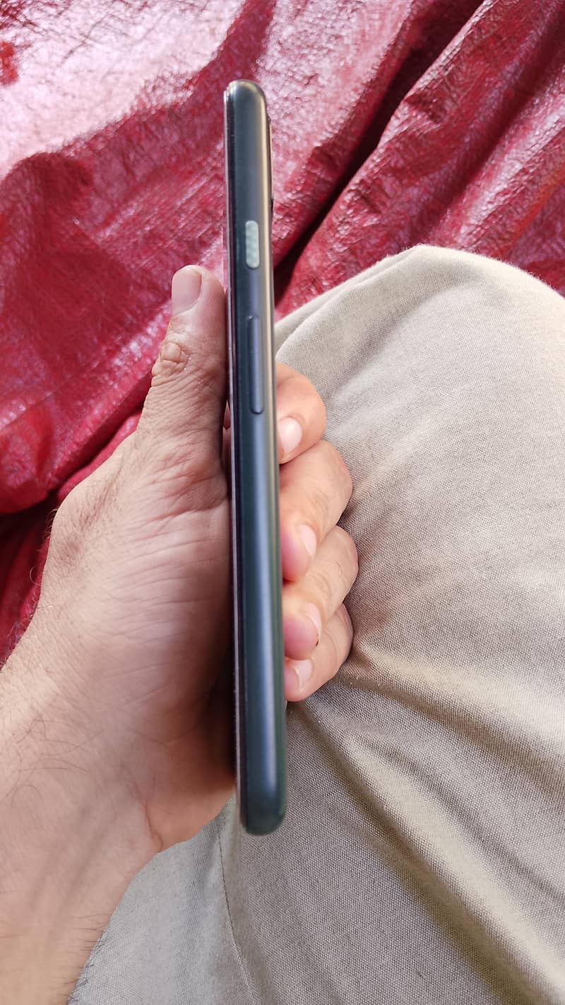 Google Pixel 5a 4