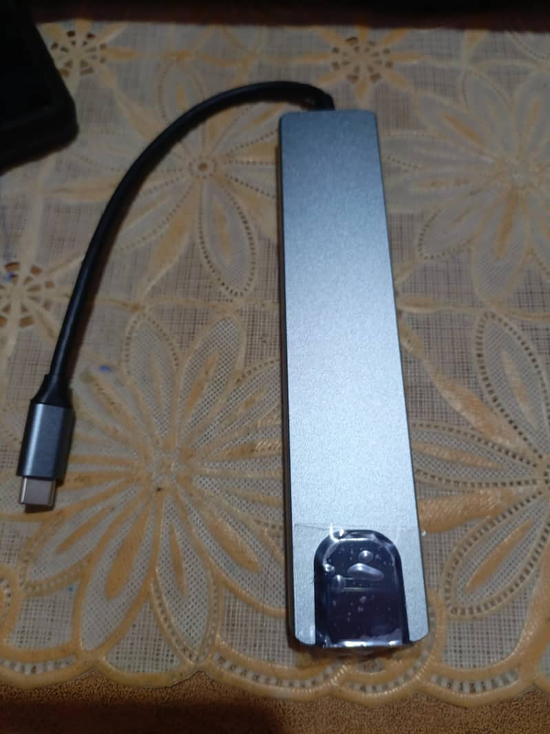 Type c Hub / docking station 3