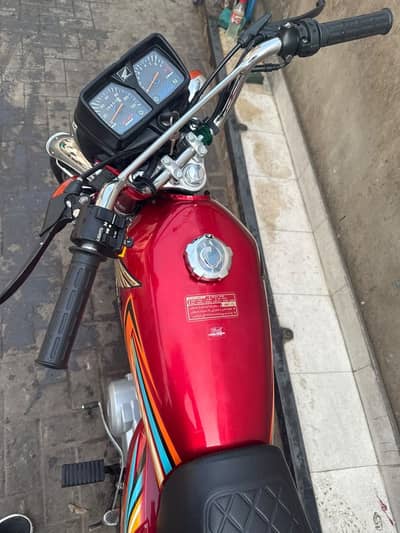 HONDA // CG125 red