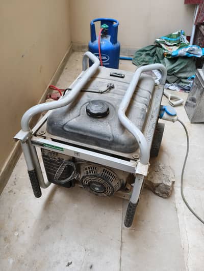 Heavy duty commercial generator