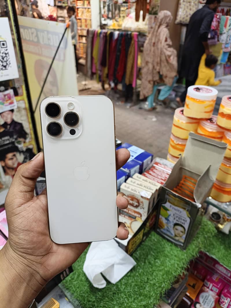 iphone 16 pro max 2