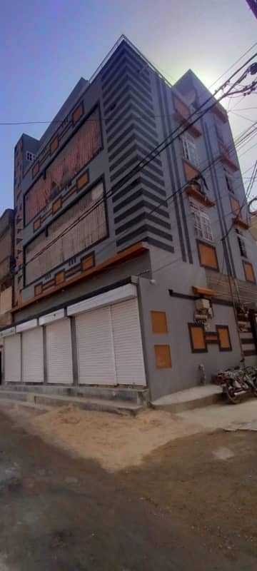 Behtreen deel North Karachi sector 5M 122 Gaz 40/24 fit Road corner G+3 Rcc +5 shops