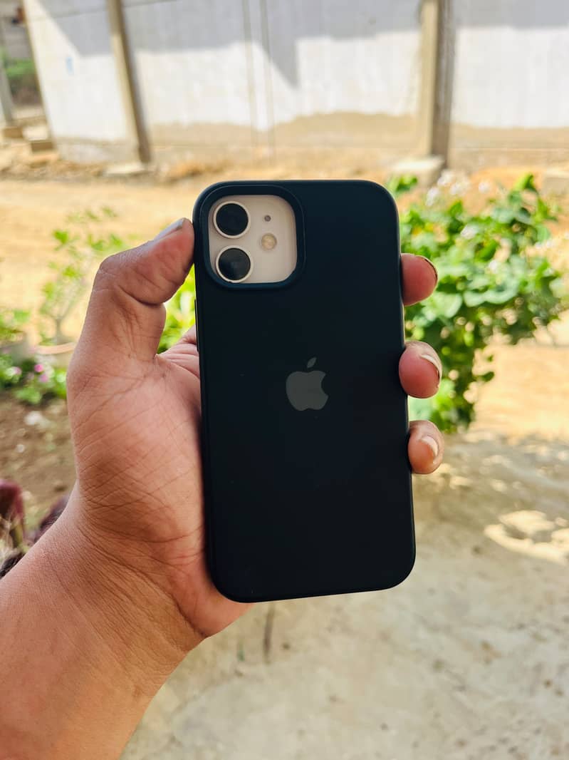 IPhone 12 mini 1