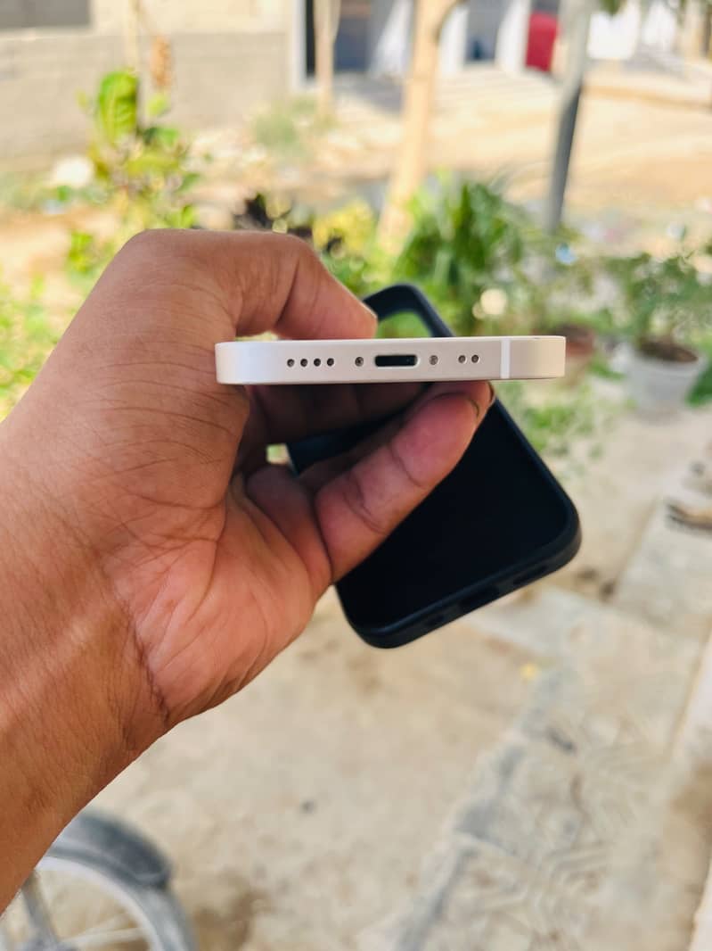 IPhone 12 mini 11