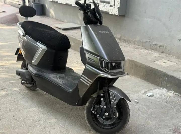 Revoo A12 0