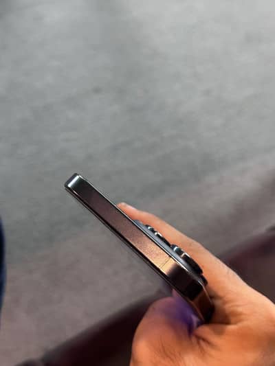 Apple iPhone 15 Pro Max with box