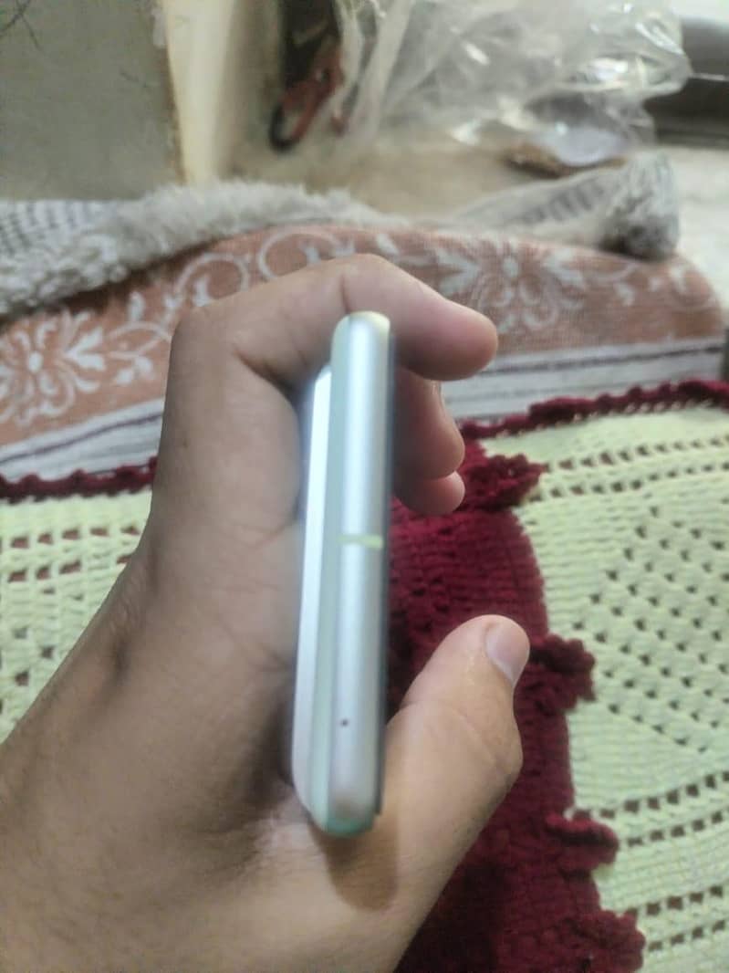 Google Pixel 7 5
