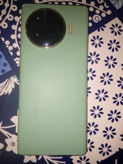 Tecno Spark 20 Pro Plus