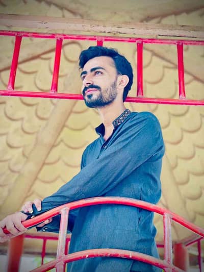 Qamar abbas