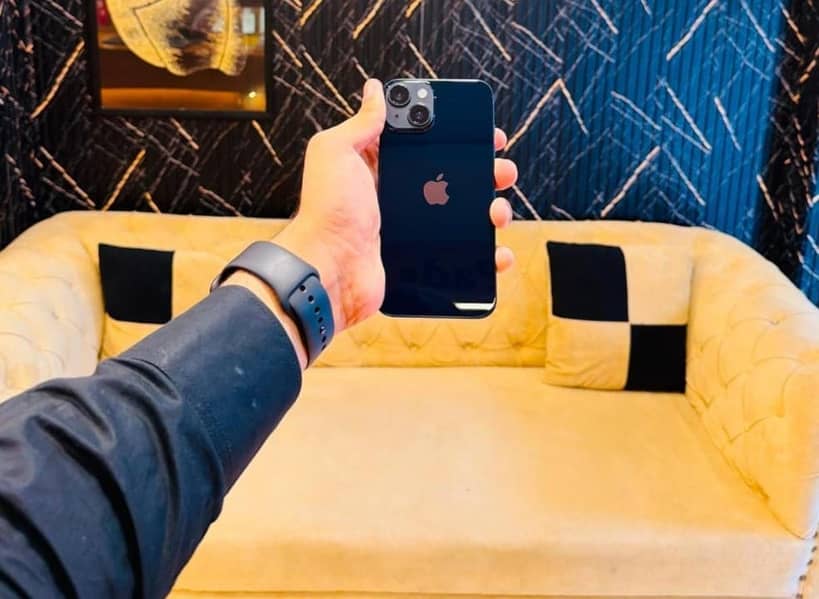 Apple iPhone 14 0