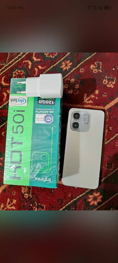 Infinix hot 50i 6+6 128al ok 10 by 10 03321769888