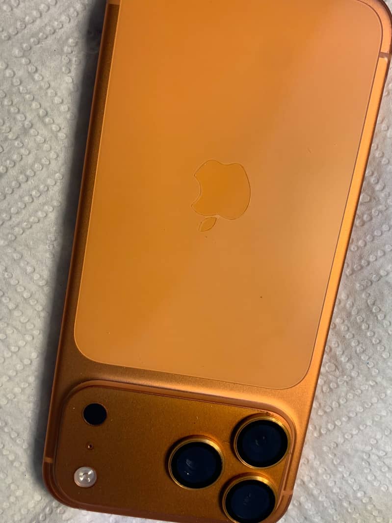 Apple iPhone 17 Pro Max 1