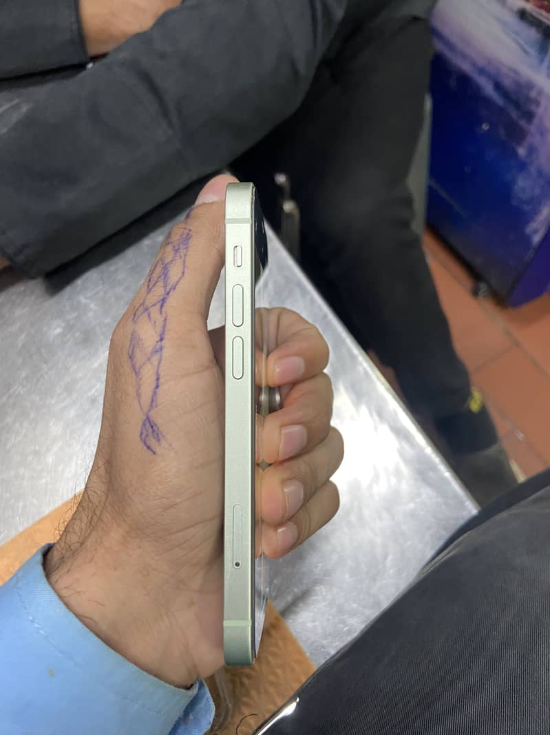 Apple iPhone 12 mini 0