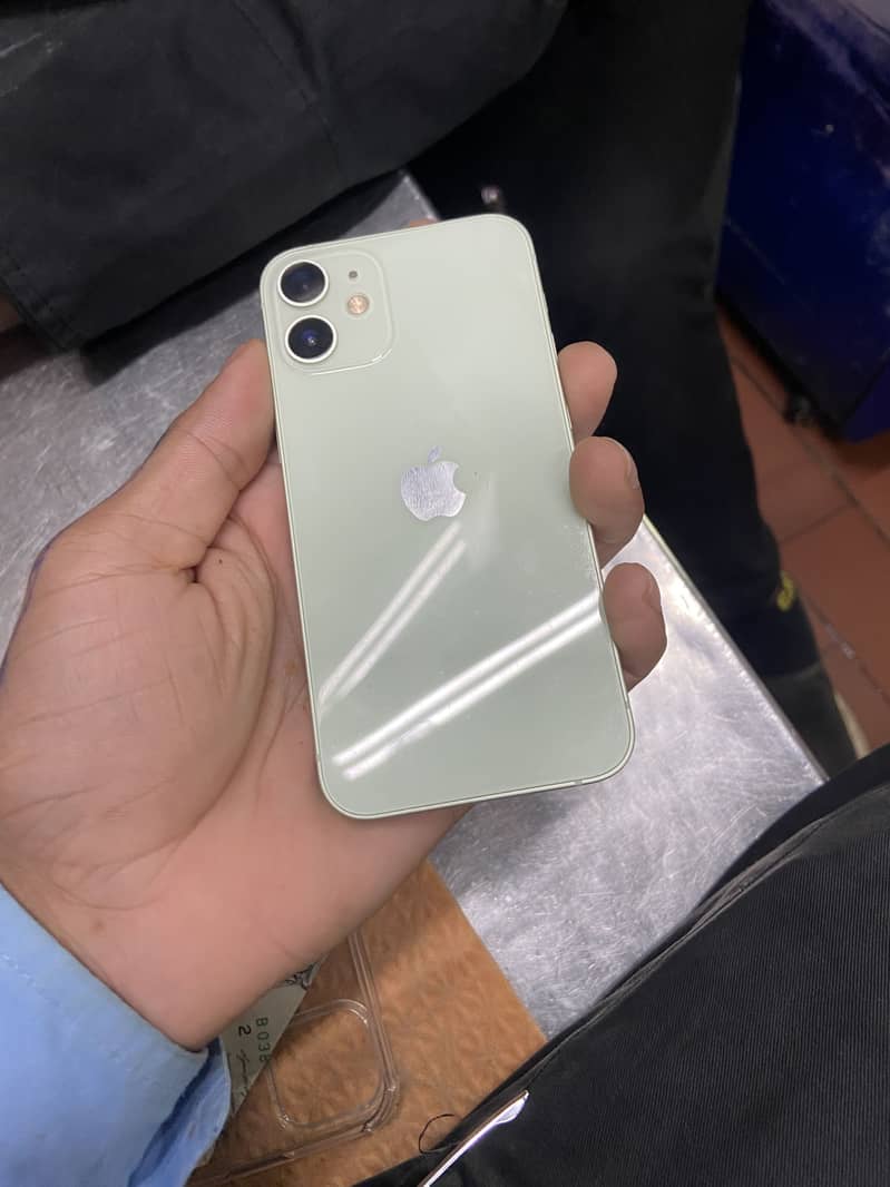 Apple iPhone 12 mini 3