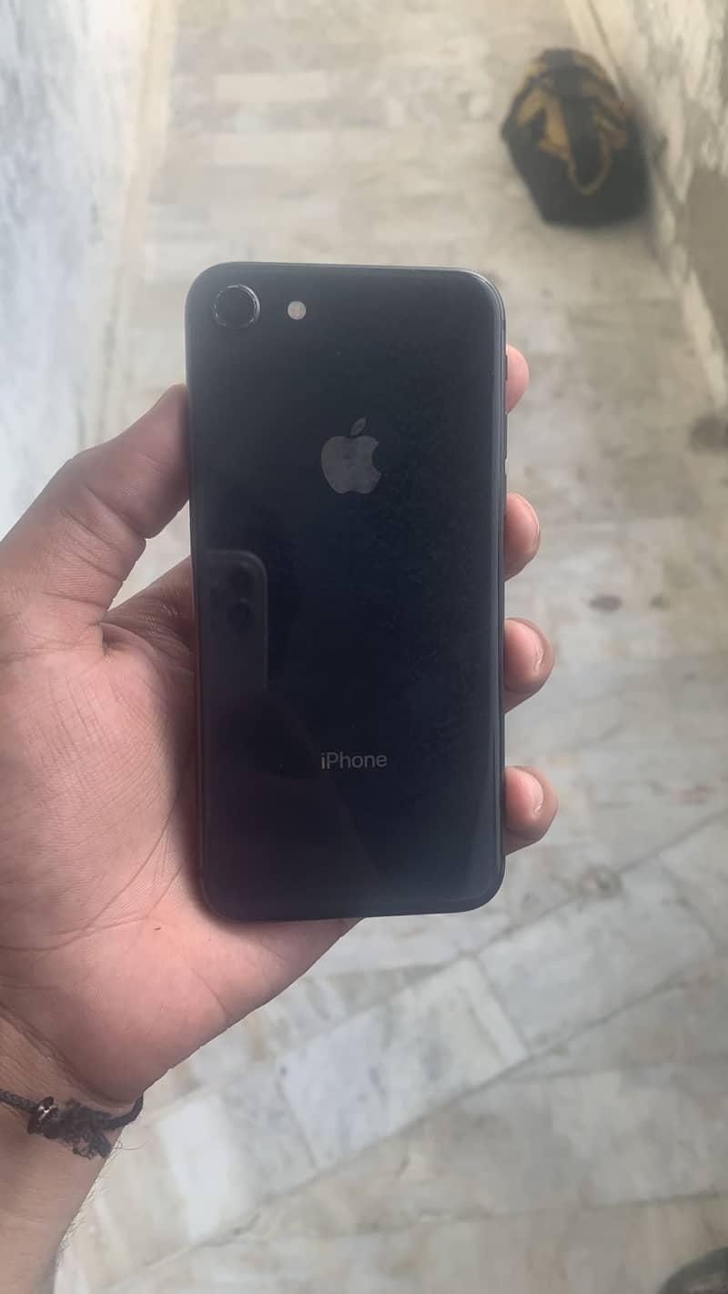 Apple iPhone 8 0