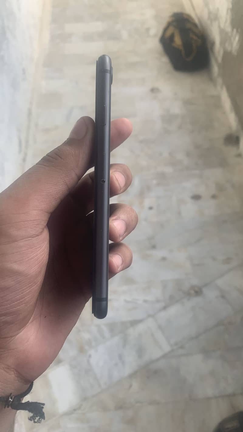 Apple iPhone 8 2