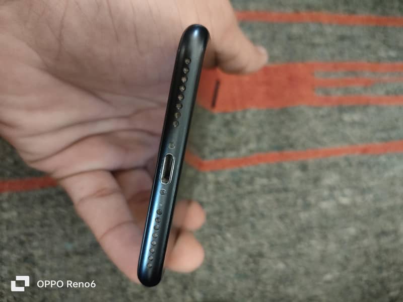 Apple iPhone 7 Plus 6