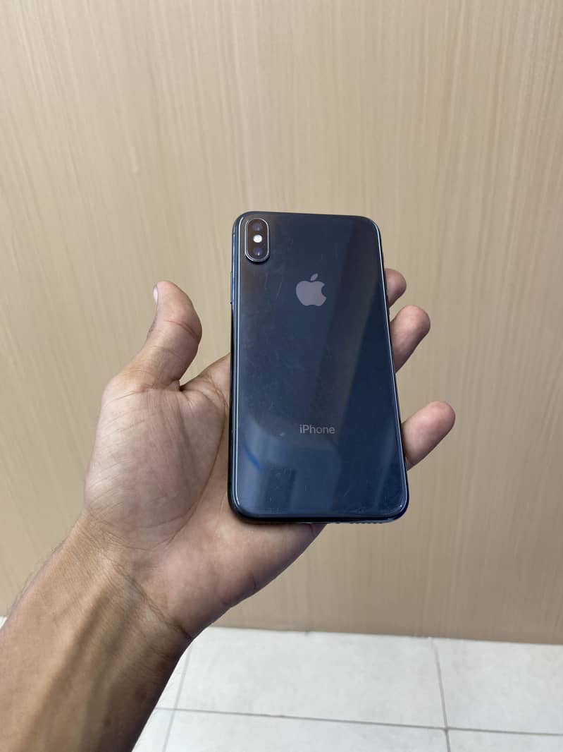Apple iPhone X 5