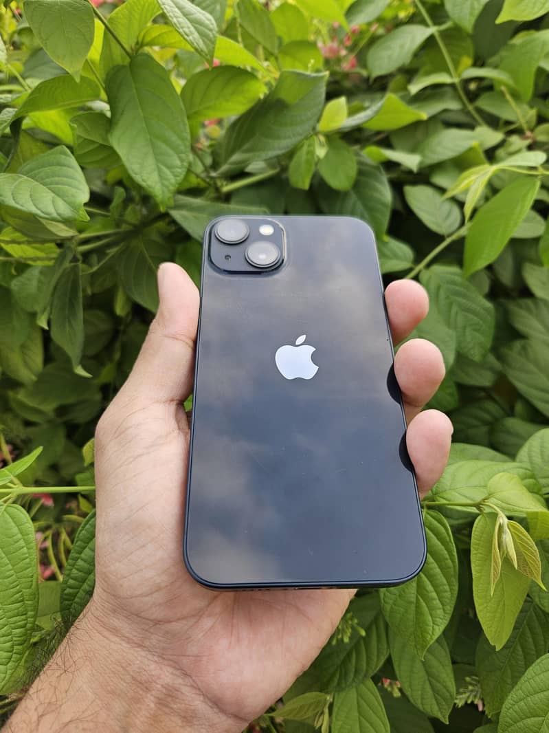 iPhone 13 JV 0