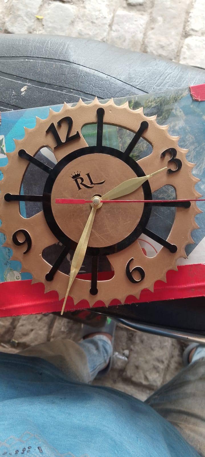 luxury clock 1