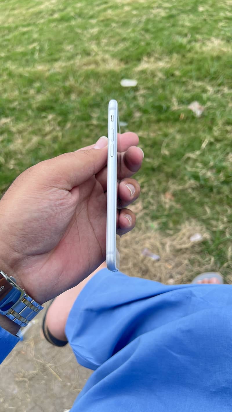Apple iPhone 8 sim working 0