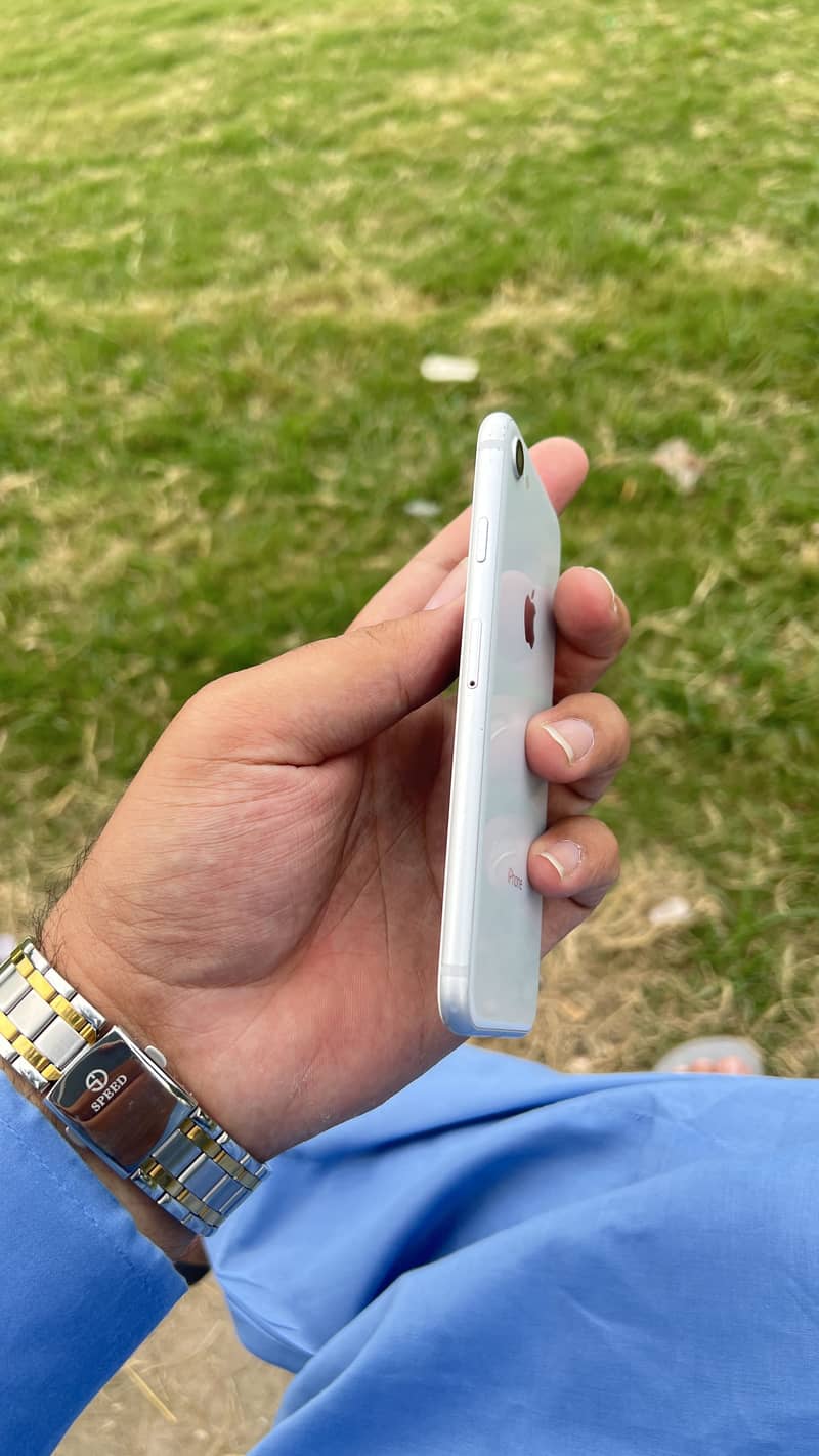 Apple iPhone 8 sim working 2