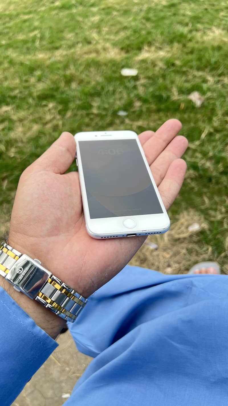 Apple iPhone 8 sim working 4