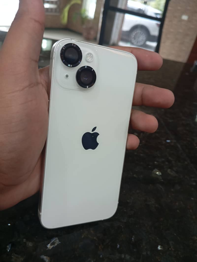 Apple iPhone 14 3