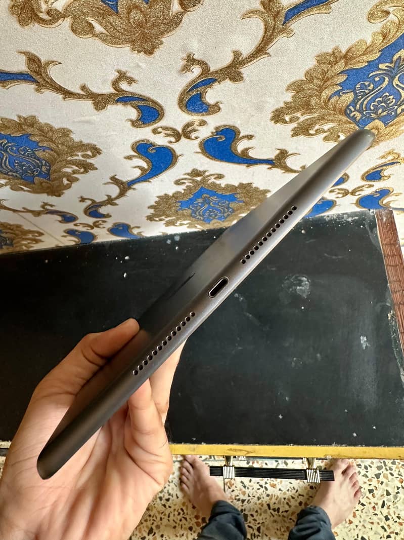 IPAD 8 GENERATION 2