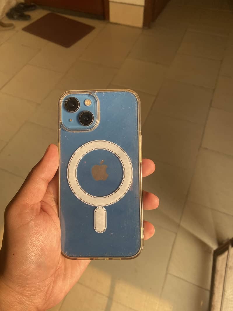 Apple iPhone 13 2