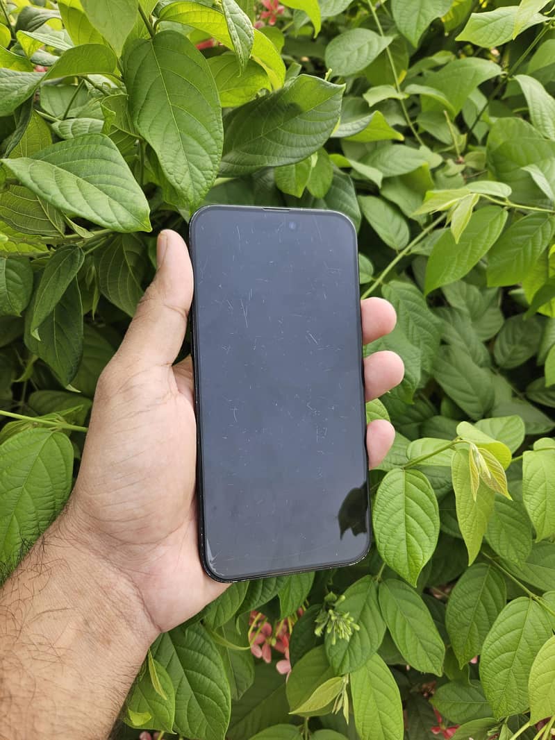iPhone 15 plus jv 1