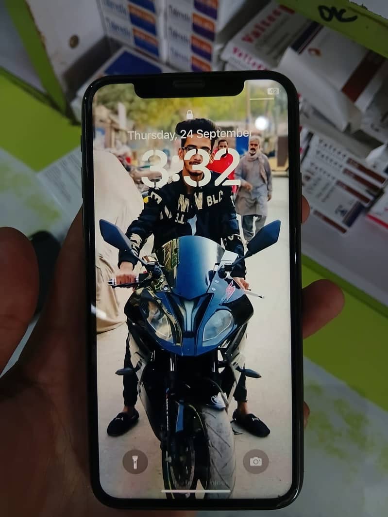 Apple iPhone X 2