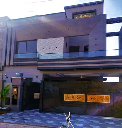 10 Marla Brand New House For Sale in Sector B Bahria Town Lahore