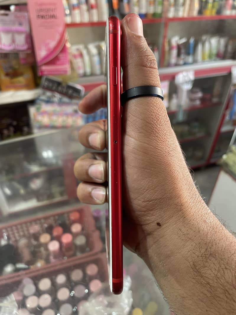 Apple iPhone 7 Plus 0