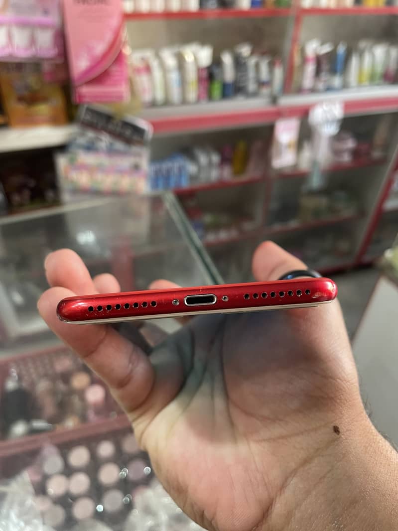Apple iPhone 7 Plus 3