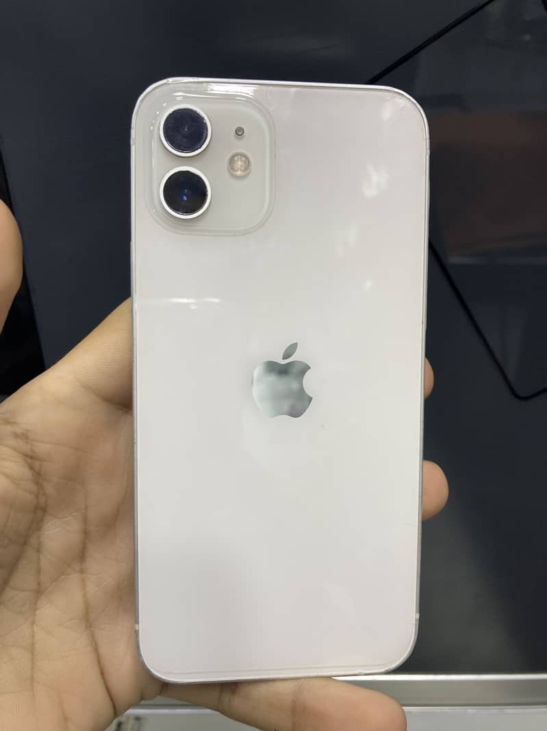Apple iPhone 12 0