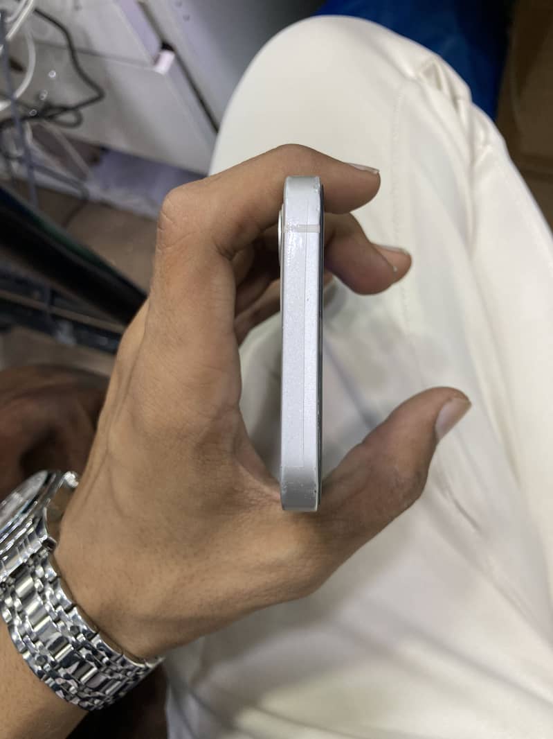 Apple iPhone 12 5